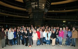 Besuchergruppe in der Reichstagskuppel